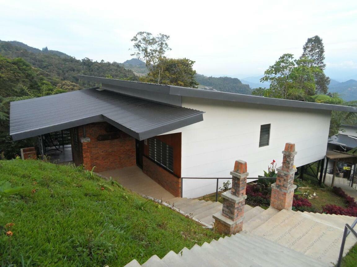 Ayana Holiday Resort Kundasang Exterior photo